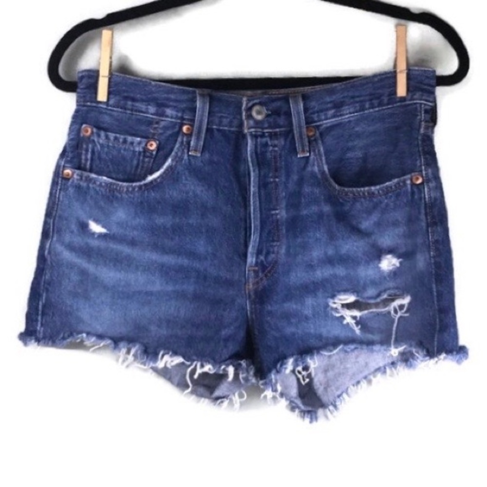 Levi’s 501 Distressed High Rise Raw Hem Cuttoff Button Fly 3” Jean Shorts Sz 27